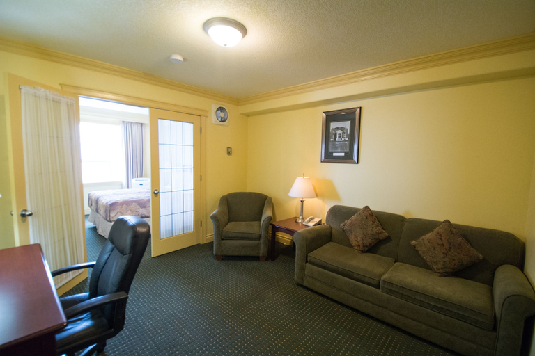 Others 5, Nova Inn Peace River, Division No. 19
