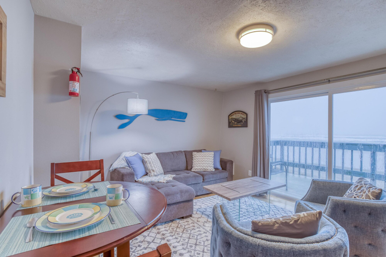 Others 5, Whale Watcher Condo 2 - Meredith Lodging, Tillamook