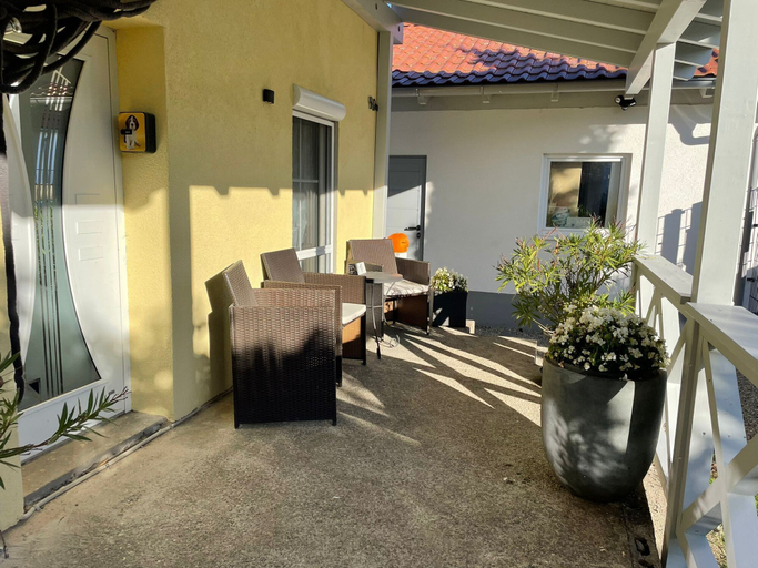 Others 5, Ferienwohnung Toja, Günzburg
