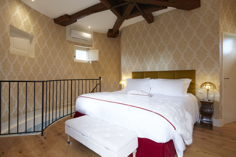 Bedroom 3, Le Chateau De Candie, Savoie
