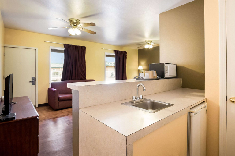 Others 5, Econo Lodge Bartlesville Hwy 75, Washington