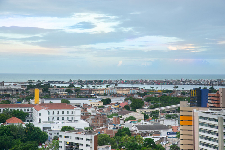 Others 4, Flat na Ilha do Leite, Recife 1 quarto. Conforto e Excelente localização OTH1603, Recife