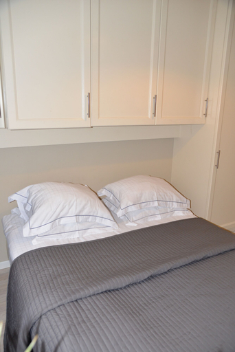 Bedroom 3, AppartBrussels, Bruxelles