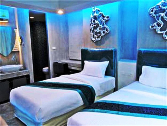 Bedroom 27