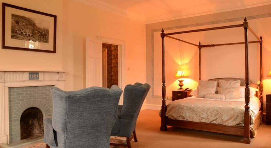 Bedroom 2, Waterford Castle