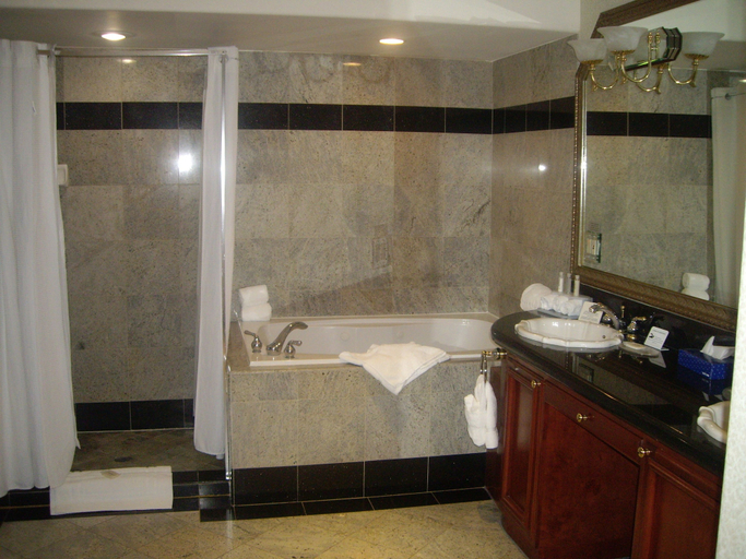 Bathroom 3, Holiday Inn Express & Suites EL CENTRO by IHG, Imperial