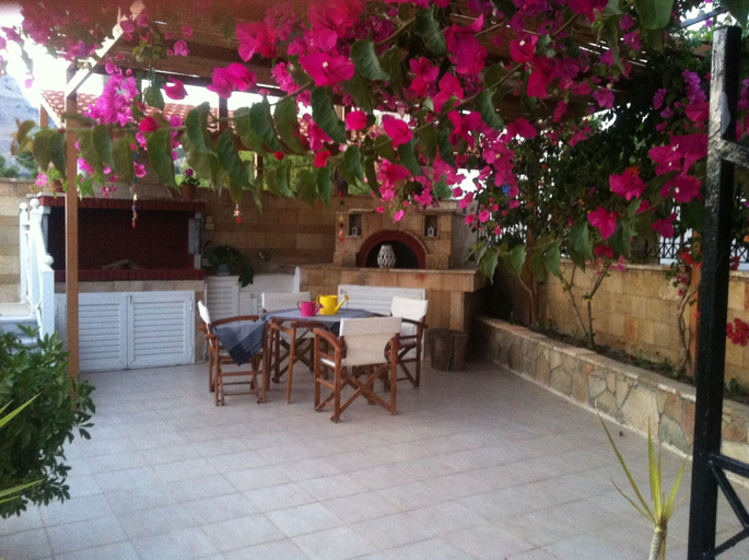Food & Drinks 5, George Beach Studios, South Aegean