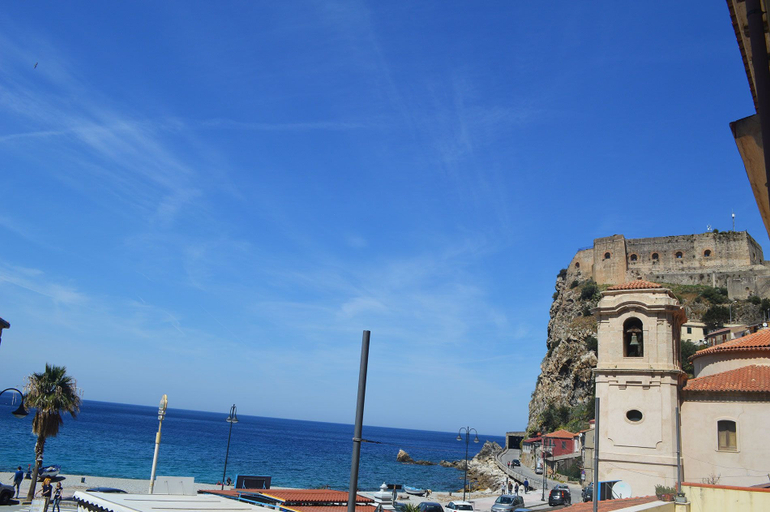 Exterior & Views 2, Hotel Palazzo Krataiis, Reggio Di Calabria