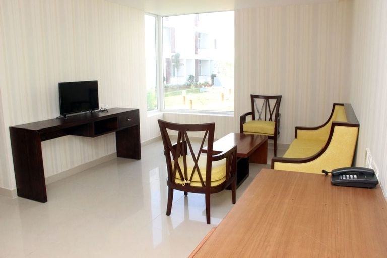 Others 5, Saaral Resorts, Tirunelveli