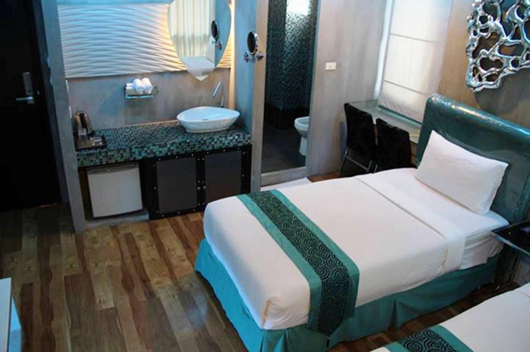 Bedroom 25