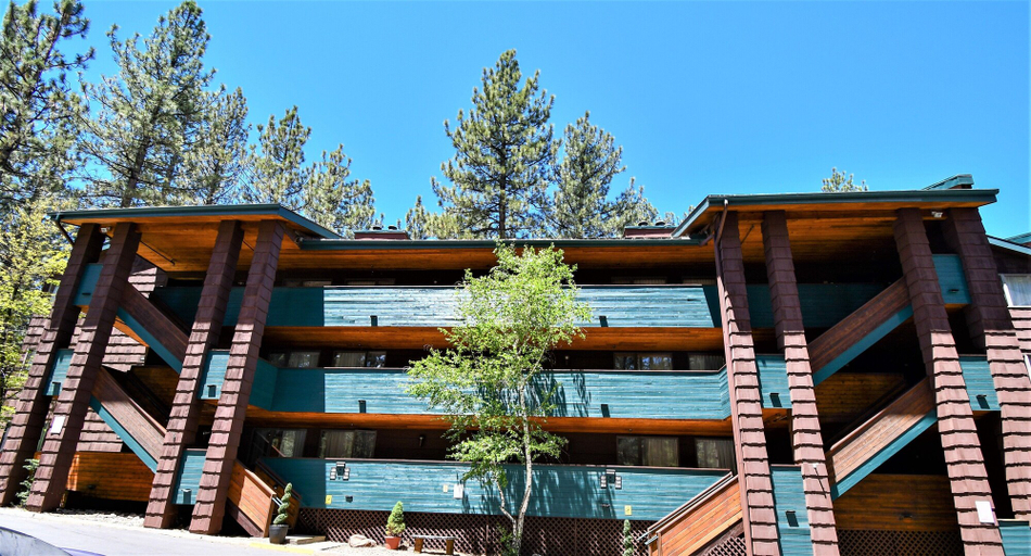 Exterior & Views 2, Snow Lake Lodge, San Bernardino