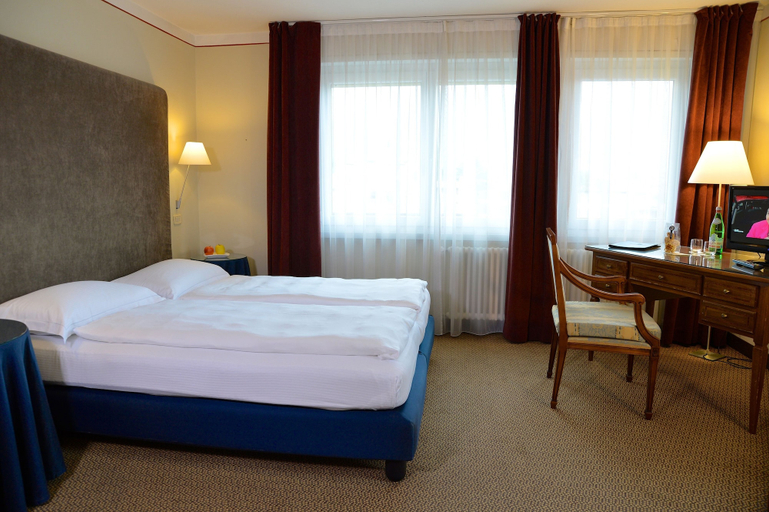 Bedroom 4, Hotel Villa Miravalle, Trento