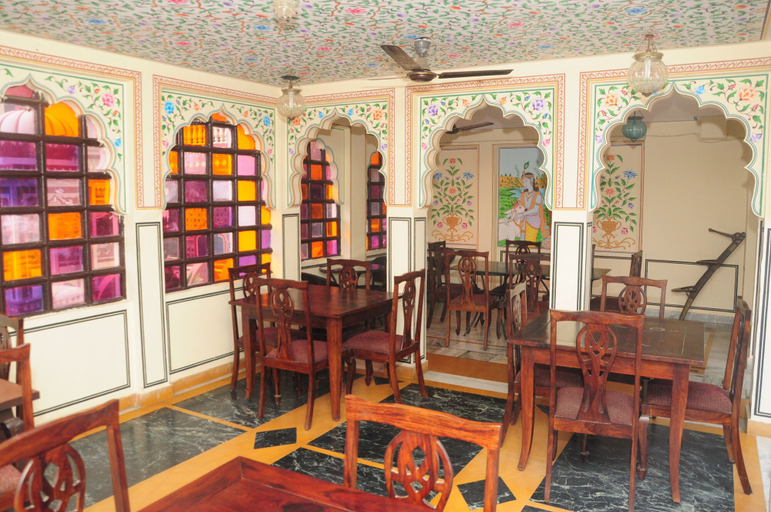 Food & Drinks 5, Hotel Sajjan Niwas, Jaipur