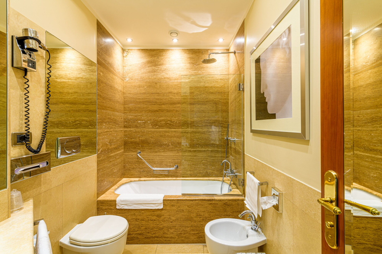 Bathroom 4, Hotel Sant' Anna, Rome