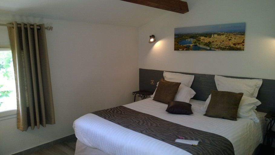 Bedroom 3, Hotel Restaurant La Ferme, Vaucluse