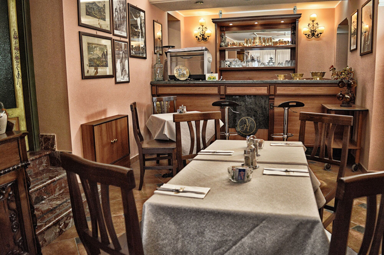 Food & Drinks 5, Hotel Victoria, Messina