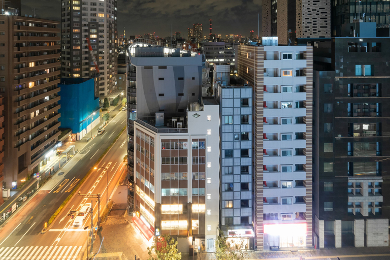 Exterior & Views 22