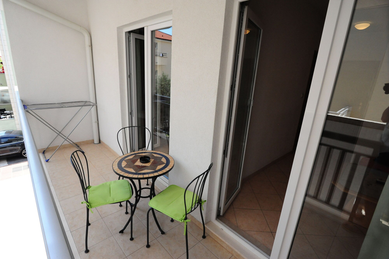 Others 4, Appartments Knezevic, Makarska