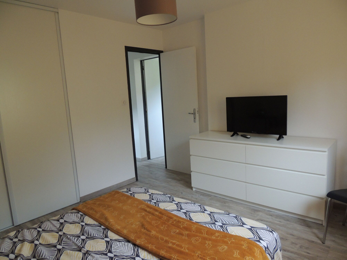 Bedroom 2, Les Chataigniers, Gard