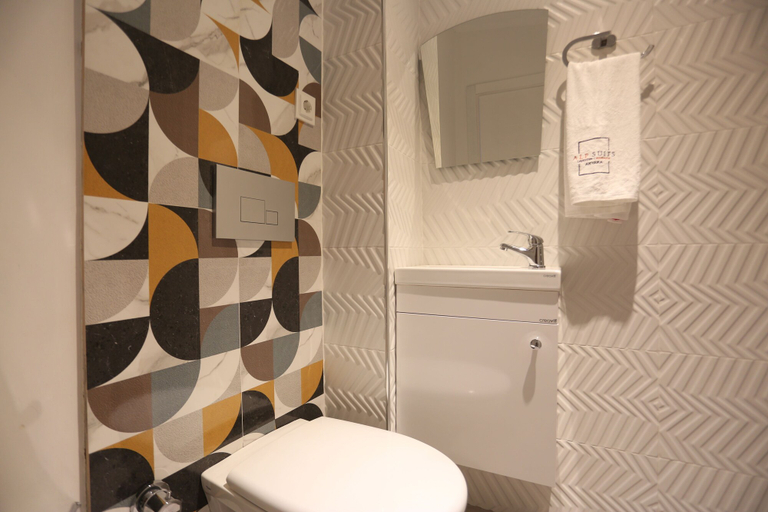 Others 5, Alp Suites Limon, Ula