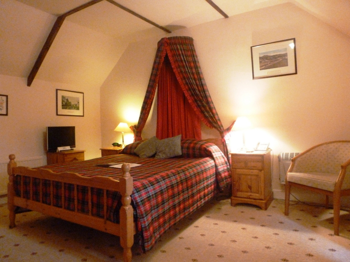 Bedroom 3, Moulin Hotel, Perthshire and Kinross