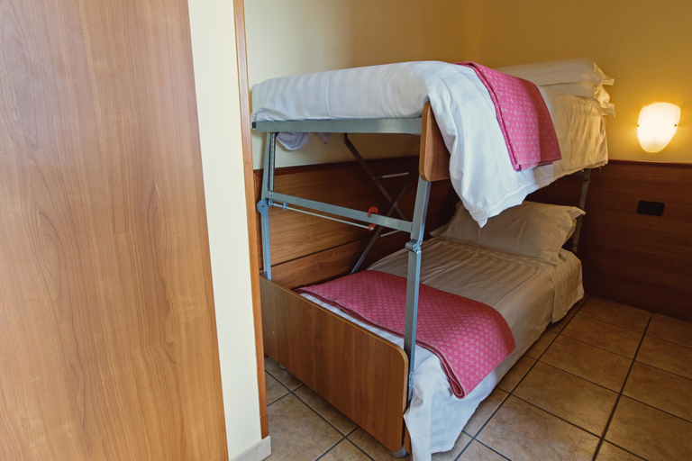 Bedroom 3, Albergo Moderno, Bergamo