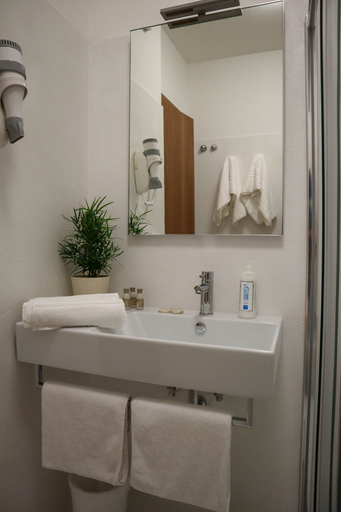 Bathroom 4, Hotel Columbia & Ninfea, Venezia
