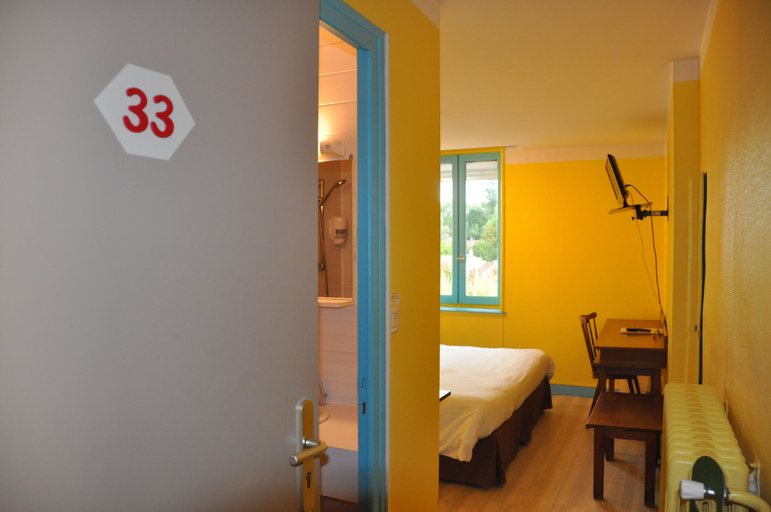 Bedroom 3, Hotel de France, Isère