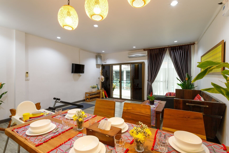 Food & Drinks 5, Singharaj House, Muang Chiang Mai