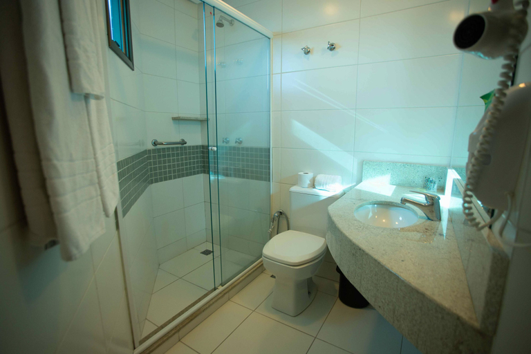 Bathroom 4, Master Express Dom Pedro II, Porto Alegre