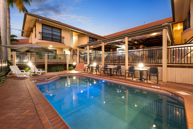 Sport & Beauty 2, Pegasus Motor Inn and Serviced Apartments, Hamilton