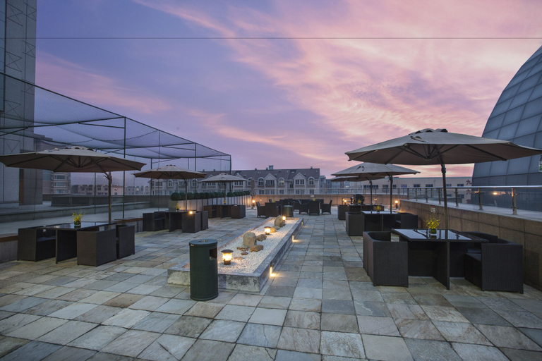 Food & Drinks 5, Somerset Grand Central Dalian, Dalian