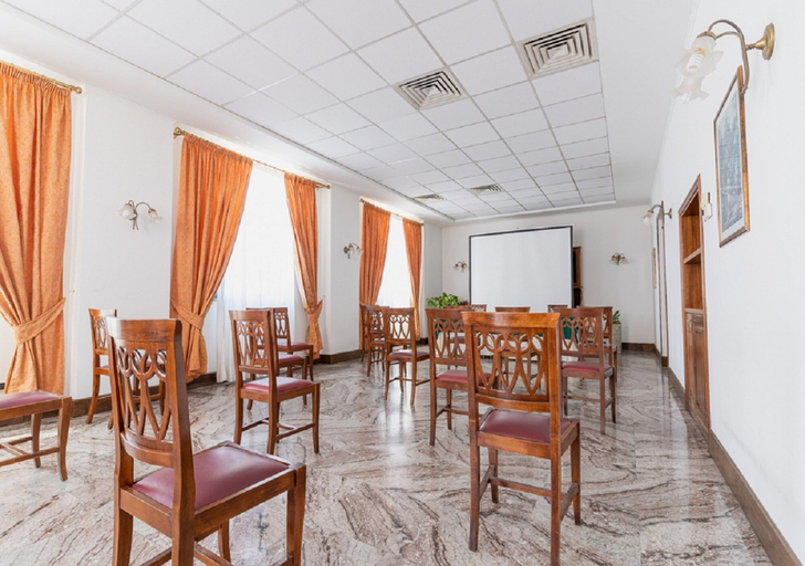 Food & Drinks 5, Villa Delle Rose, Oristano