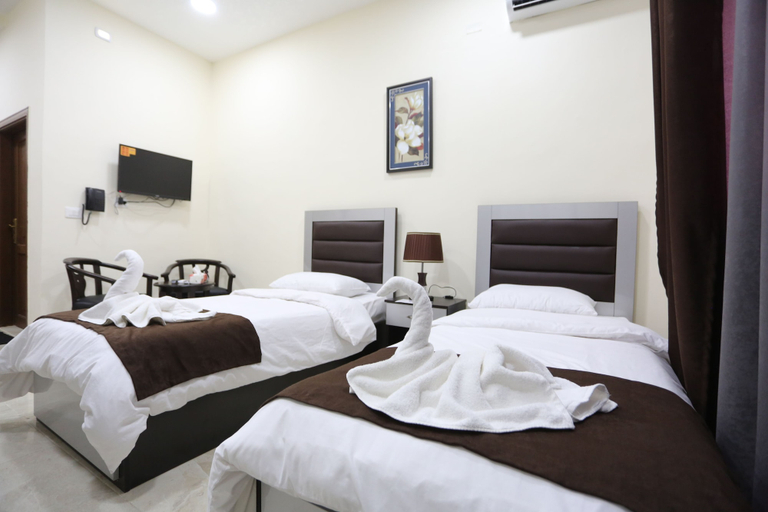 Bedroom 4, 7Boys Hotel, Wadi Essier