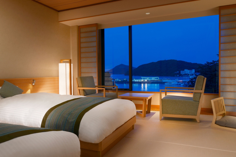 Bedroom 2, Shiojitei, Toba