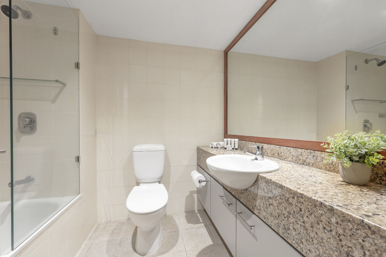 Bathroom 5, Drift Palm Cove, Cairns