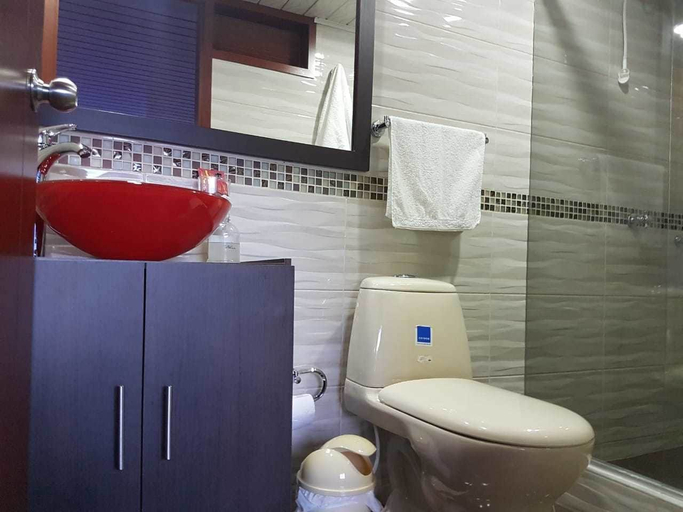 Bathroom 4, Hotel Casa Huesped Kiwi, Santafé de Bogotá