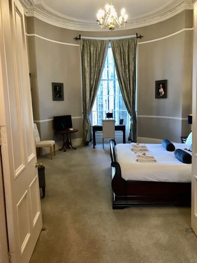 Bedroom 3, Escape To Edinburgh @ Albyn Place, Edinburgh