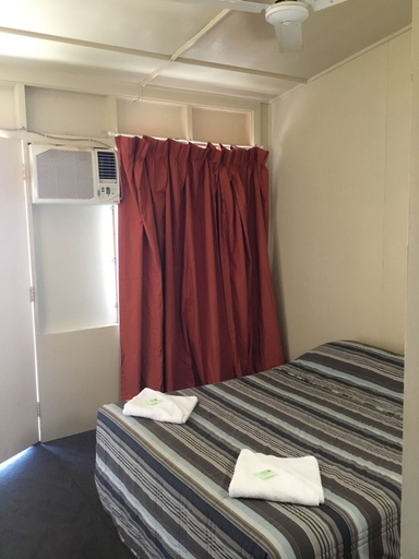 Bedroom 2, Kooyong Hotel, Mackay - Pt A