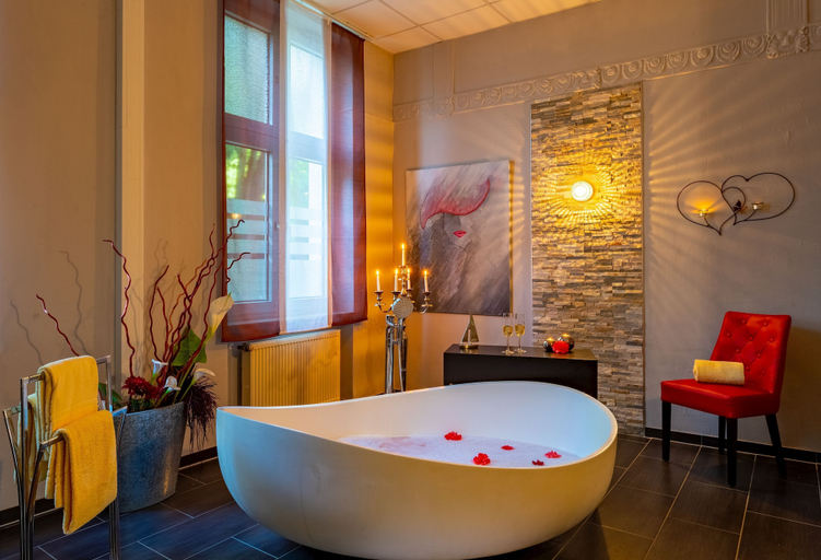 Bathroom 5, Hotel Badehof, Fulda