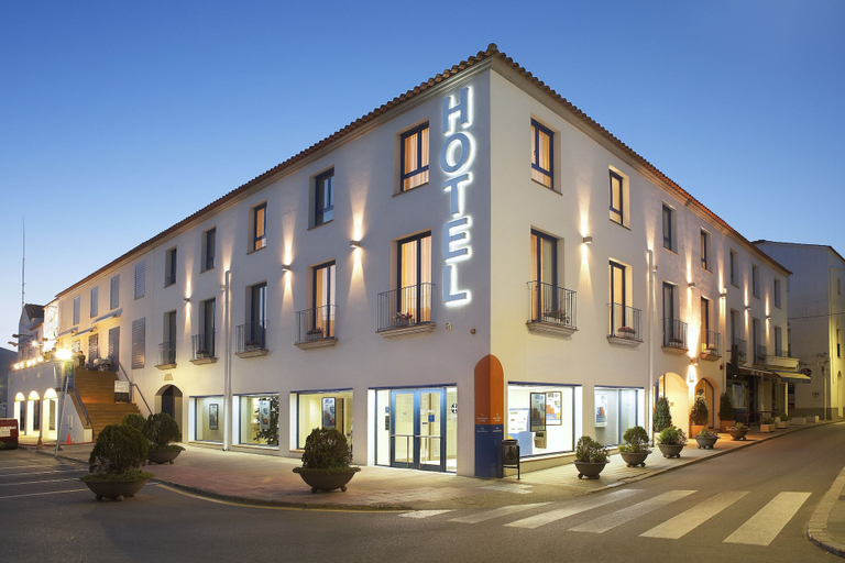 Exterior & Views 2, Hotel Spa Cap de Creus, Girona