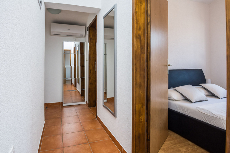 Bedroom 2, Apartment Wenig, Vir
