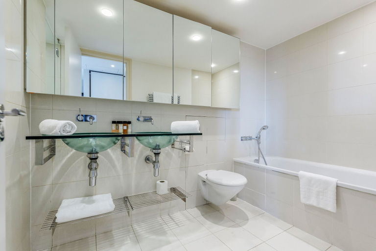 Bathroom 4, Point West Apartments, London