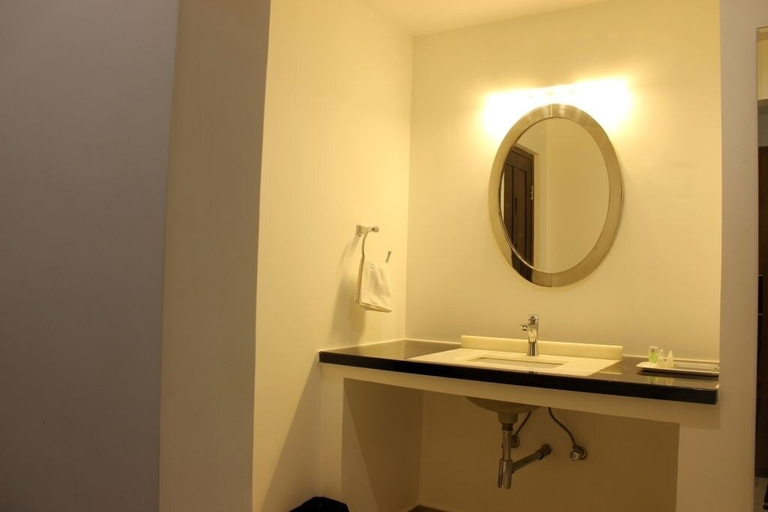 Bathroom 3, Saaral Resorts, Tirunelveli