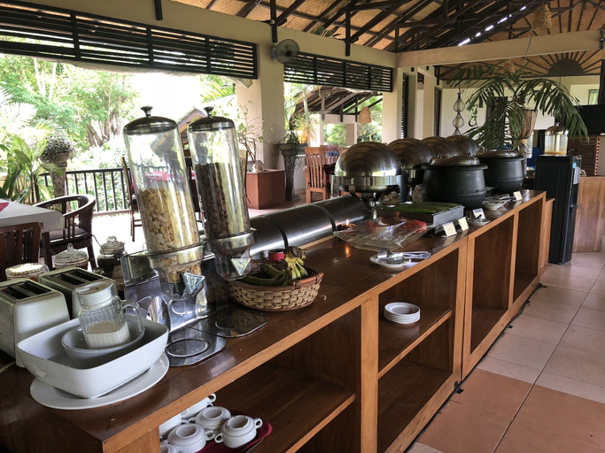 Food & Drinks 5, Puri Sari Beach Hotel, West Manggarai