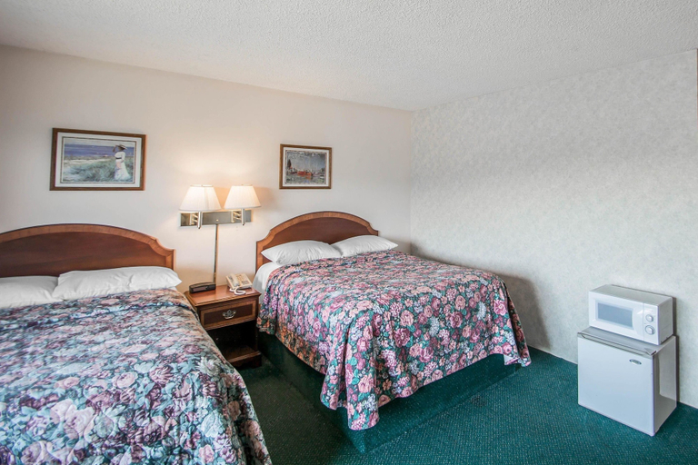 Bedroom 3, Econo Lodge Hornell, Steuben