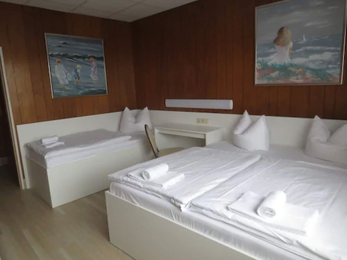 Bedroom 2, Central-Hotel Tegel, Berlin