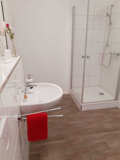 Bathroom 4, Hotel Columbus _ 3 Sterne Superior, Bremerhaven