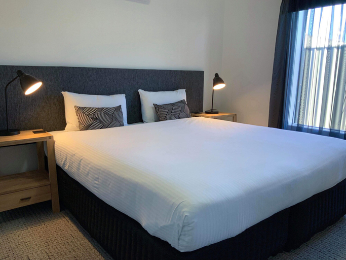 Bedroom 3, Quest Sale, Wellington - Sale