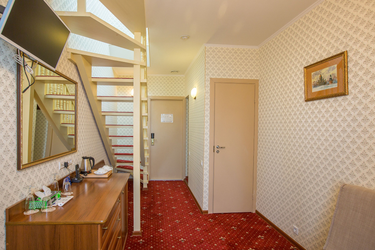 Others 5, Hotel Moyka 5, Sankt-Peterburg gorsovet